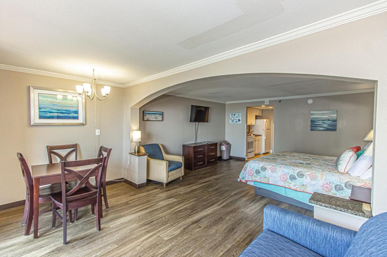 Ocean View King Suite With Modern Decor And Accents - Caravelle Resort 605 Sleeps 4 Guests Миртл-Бич Экстерьер фото
