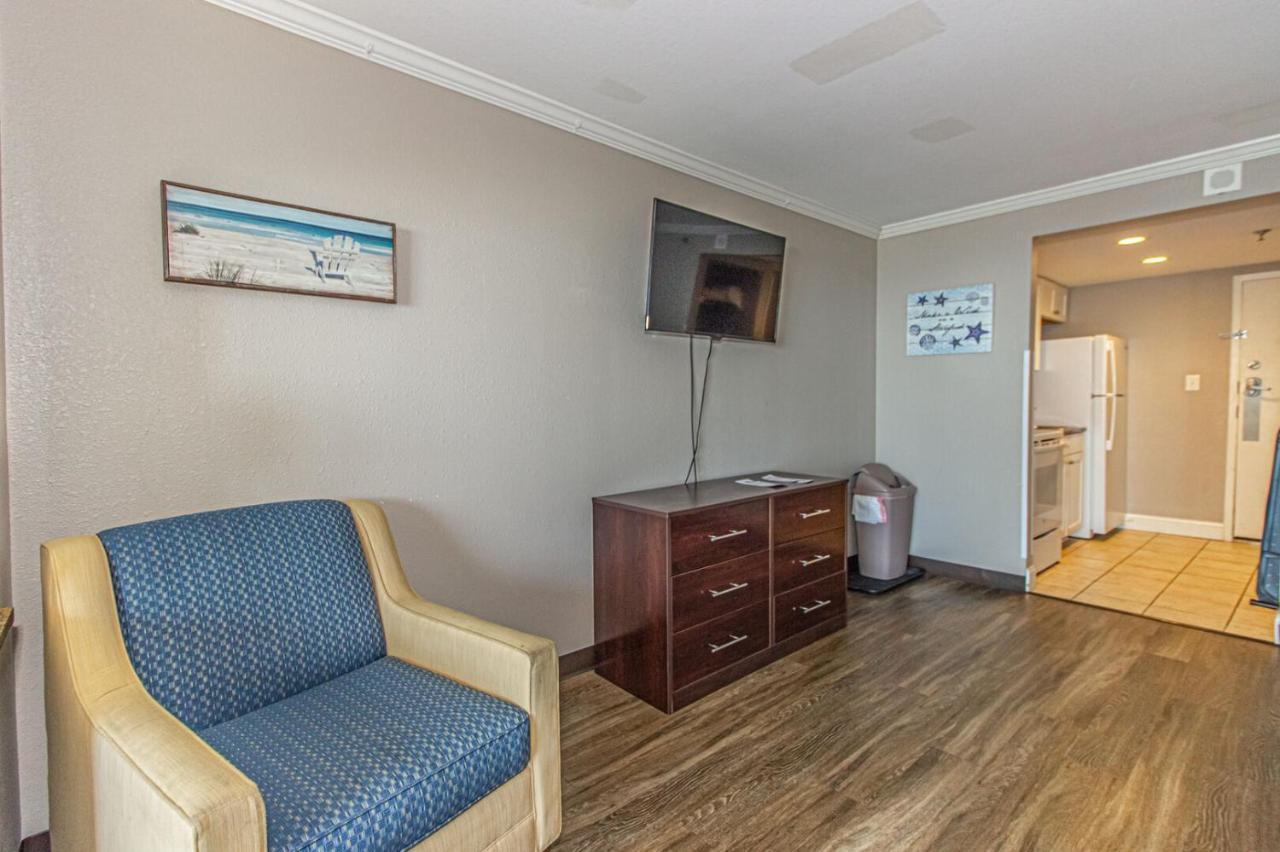Ocean View King Suite With Modern Decor And Accents - Caravelle Resort 605 Sleeps 4 Guests Миртл-Бич Экстерьер фото