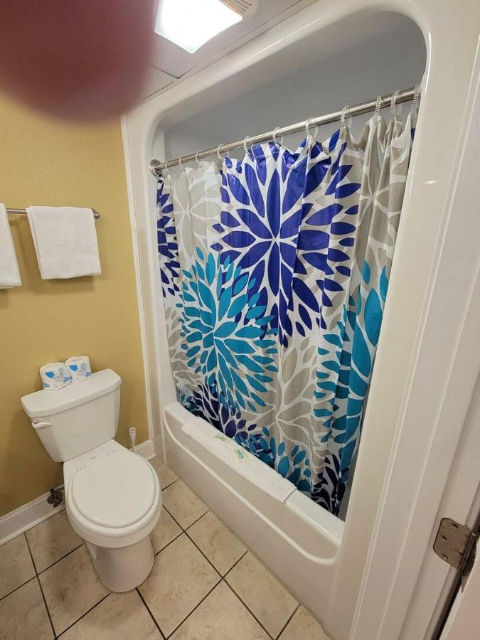Ocean View King Suite With Modern Decor And Accents - Caravelle Resort 605 Sleeps 4 Guests Миртл-Бич Экстерьер фото